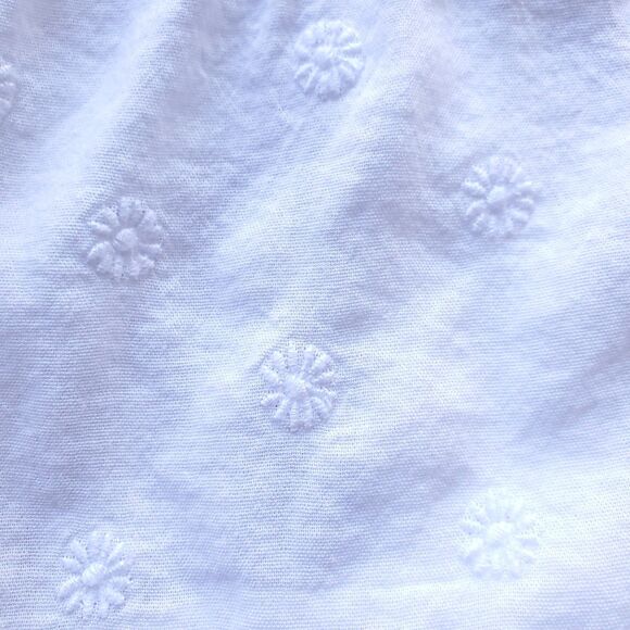 Old Navy White Tiered Sleeveless Top XL Embroidered Floral Cottage Boho Tie Neck - Picture 2 of 7